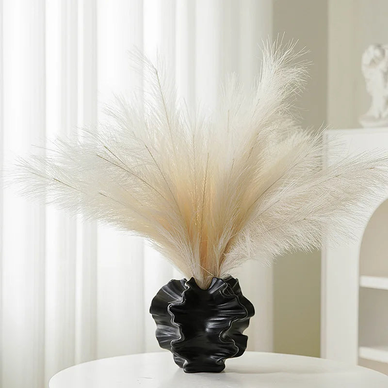 Ceramic Vase Geometric Wavy Petal Shape for Flower Arrangement