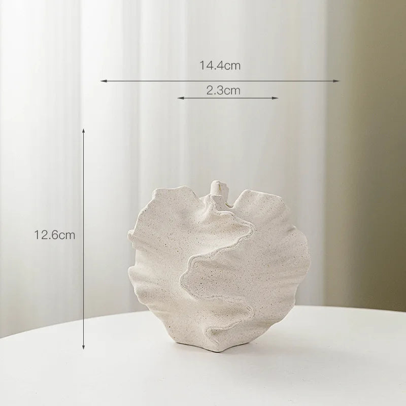 Ceramic Vase Geometric Wavy Petal Shape for Flower Arrangement