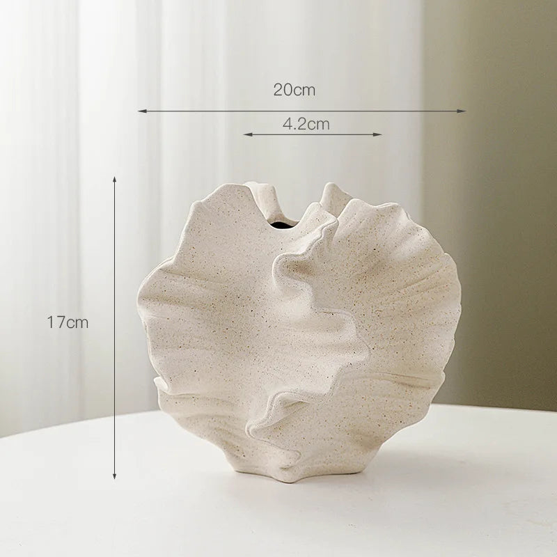Ceramic Vase Geometric Wavy Petal Shape for Flower Arrangement